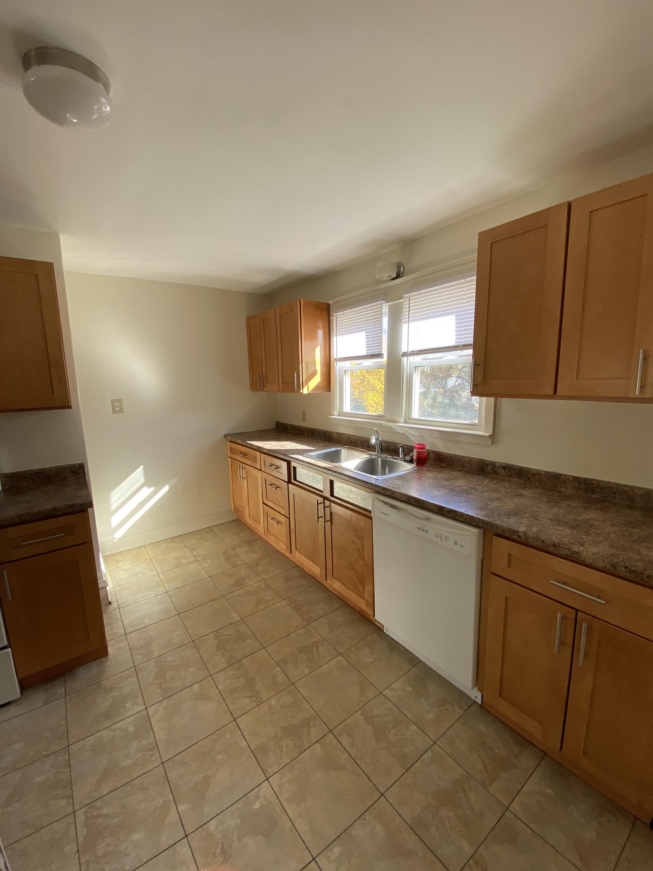92 Carrollton Avenue - Upper